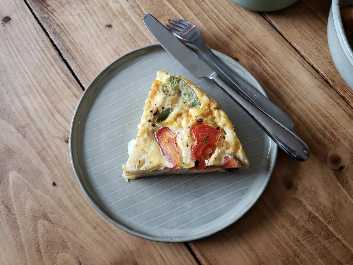 Omelete de forno com espinafre e ricota