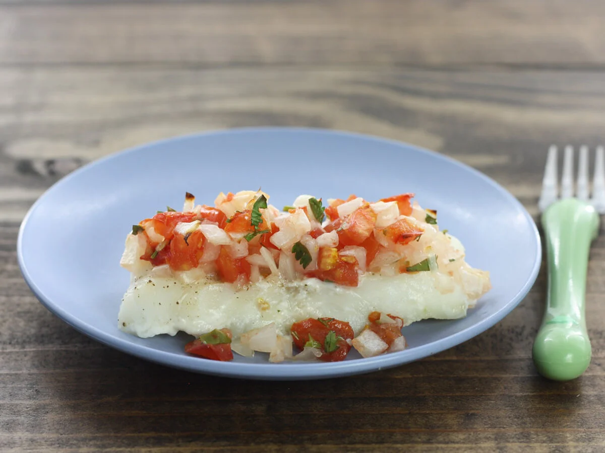 Tilápia assada com legumes